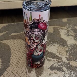 Zombie Graphic Tumbler with Lid. ‘-Mombie’

Like a zombie but with kids 

🫶🏼🫣